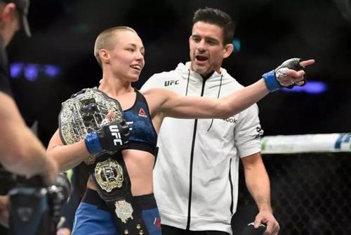 年度最佳女子mma选手,ufc女子草量级冠军罗斯
