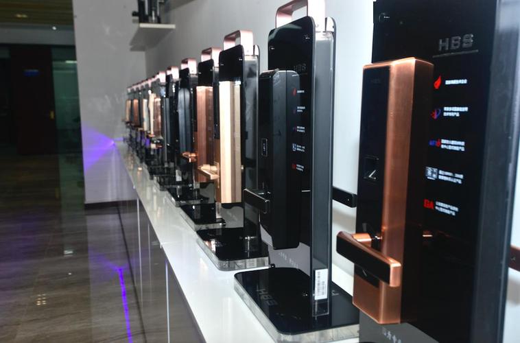 图:海贝斯智能锁展厅一角 2,自主研发核心锁体海贝斯采用的是自己