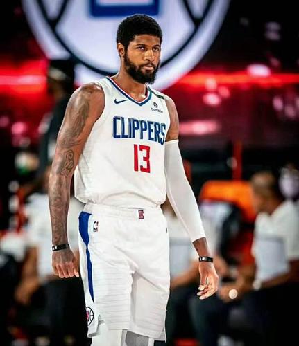 你们的乔大将军来了!保罗乔治高清图片