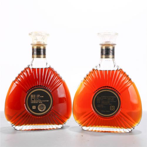 57.90年代扁瓶卡慕金花xo干邑白兰地 40度700ml2瓶