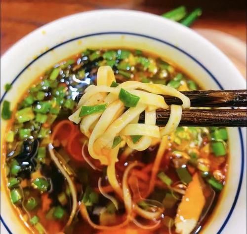 岐山臊子面,一种只吃面不喝汤的面,你知道为什么吗?