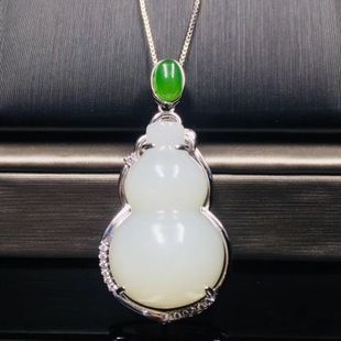 镶嵌玉葫芦吊坠图片