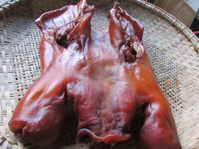 腊肉 湖南特产腊猪脸猪头肉整只农家自制烟熏腊肉猪拱