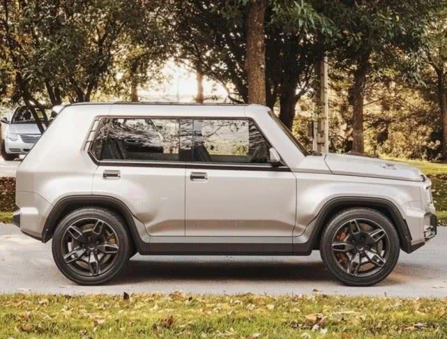 全新一代拉达尼瓦亮相酷似缩小版奔驰g越野性能不输铃木吉姆尼