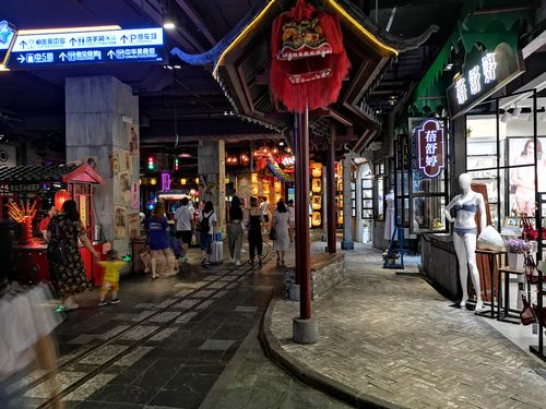 实拍广州时尚天河商业广场真得好漂亮