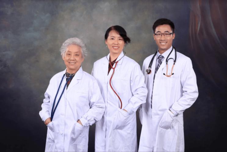 郑挺成为"拼命三郎",缘于他对医生这份职业的珍视.