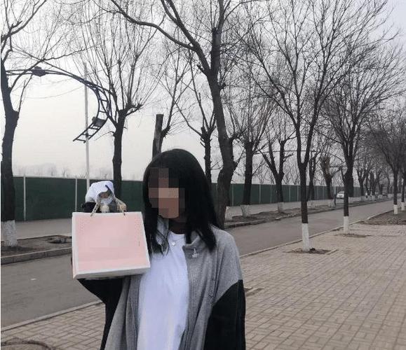 山西女大学生酒吧内,因拒绝男子搭讪被刺死,家属:孩子死不瞑目
