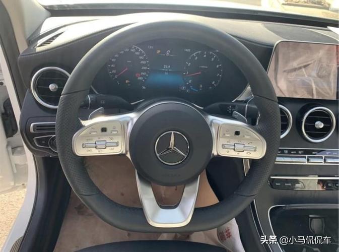 奔驰c200多少价格是多少钱奔驰c2004matic多少钱