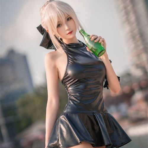 腐团儿推出白色战衣大获粉丝好评网友期待cos千仞雪