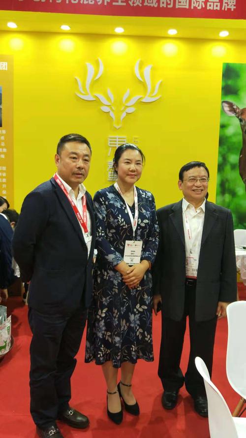 《匠心》栏目组对集团董事长王艳梅女士做了专访,并给予东鳌鹿业集团