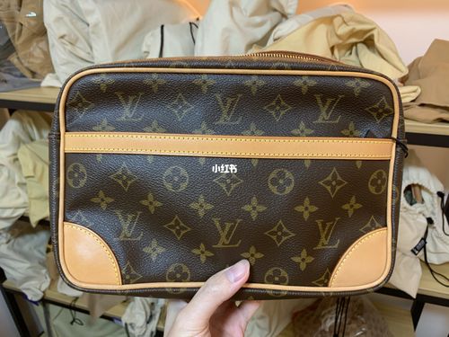 保存品级别的lv中古相机包,全原装,香!