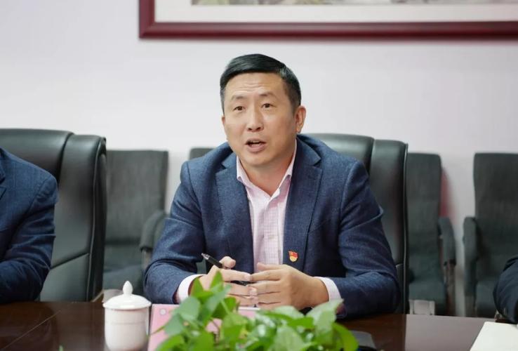 学校领导会见国网锦州供电公司总经理刘美杰一行