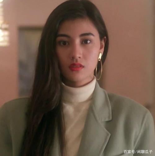图片来自微博 李嘉欣