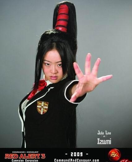 别被她无辜的学生装扮给骗了,百合子是十足的怪物,会以