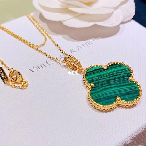 四叶草吊坠_吊坠_百搭_玛瑙_时尚_配饰