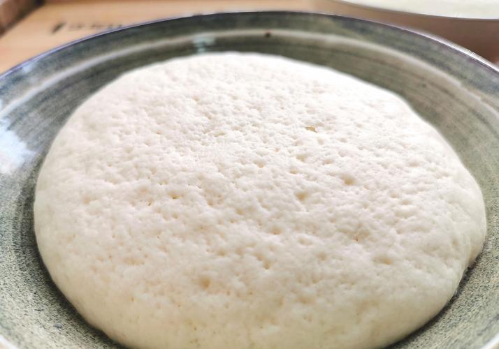 冬天发面慢,馒头蒸不好?一下教你三种方法,馒头暄软有妙招