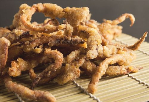 想吃炸鱿鱼须,告诉你方法在家自己做,炸出来外酥里嫩