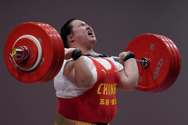 太轻松了!李雯雯击败里约奥运冠军,夺得全运女子举重最后一金!