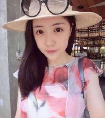 no1,张倩.英国留学,高学历.参考信息:于2014年1月已婚.