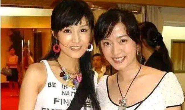 鲍蕾和鲍莉都读了上戏,又都嫁给了上戏学生,分别是陆毅和郭京飞