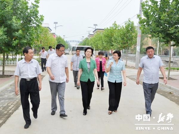 首页 地方商务 河南  8月8日上午,南阳市政协副主席庹军带领政协调研