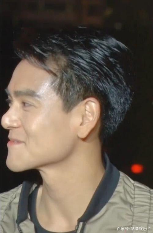 彭于晏脸也有缺点?正面看完美,当看到侧面,网友:鼻子毁所有?