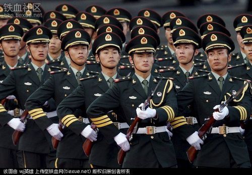 解放军三军仪仗队威武迎接巴基斯坦新总统! - 陆军