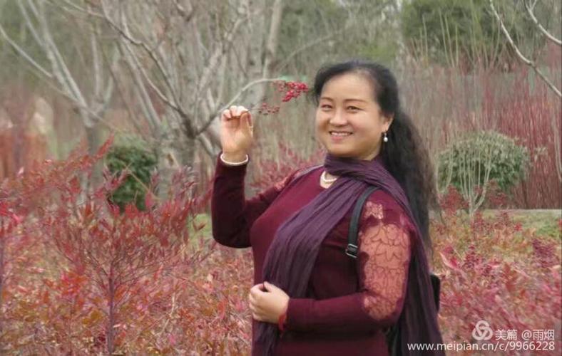 其它 雨烟诗歌集  文/雨烟 河边的蒿草昏昏睡去,梦了下世纪的轮回