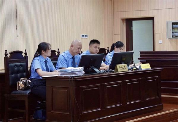 南宁中院:开庭审理全市首例检察机关提出上诉的刑事附带民事公益诉讼