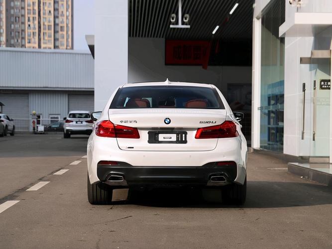 宝马530li怎么看电影宝马5系报价