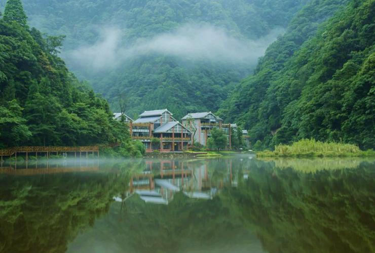 101 江宏, 2018年7月拍摄于重庆市江津区四面山镇.龙潭湖畔.jpg