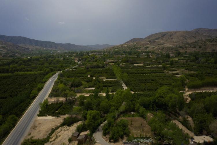 甘肃临洮双联村航拍