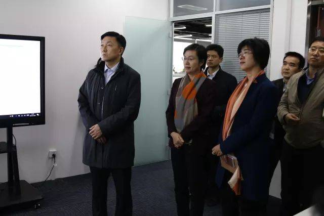新闻|青岛市副市长刘建军莅临青岛清算中心考察调研
