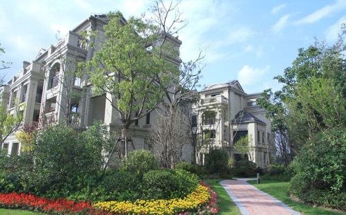 保利蔚蓝林语别墅