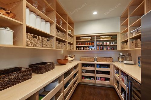 杂物间分区置物架装修效果图