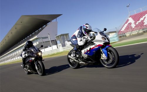 宽屏摩托车1 04 壁纸