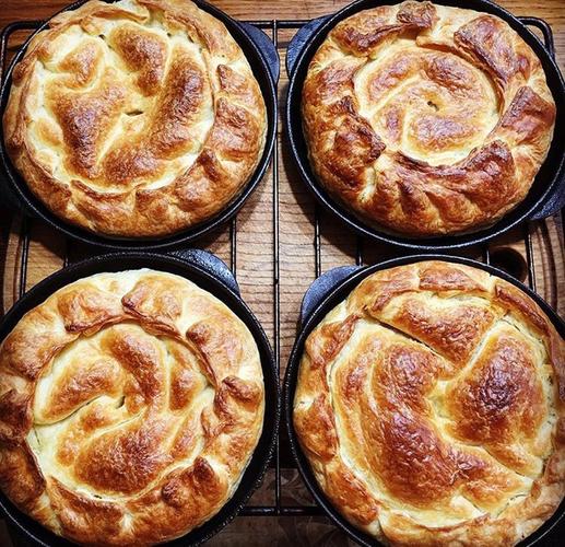 在莫斯科,有什么当地美食推荐吗?