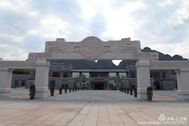 南武当山是江西省重点风景名胜区,位于江西省龙南县赣粤边境南端,故又
