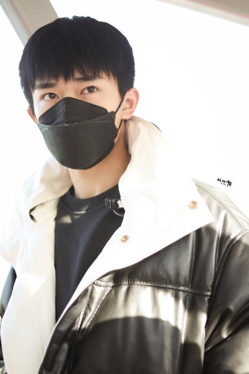 易烊千玺回忆录##易烊千玺二十又一盛意相与# 2020 / 1120 / 201120