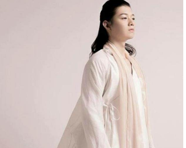 从水墨画中走出的霍尊,为《歌手》添上了一笔浓重的