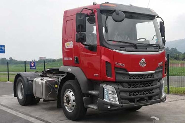 新乘龙m3牵引车