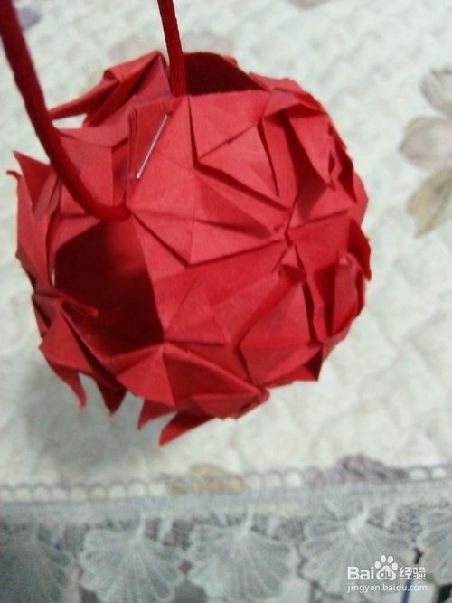 如何用折纸制作镂空拼接灯笼