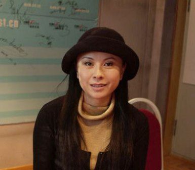 梁雁翎炒楼炒到破产 跌入谷底身负巨债卖保险