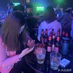 【sky酒吧】电话,地址,价格,营业时间(图) - 乐山休闲