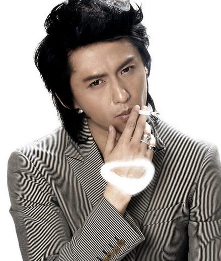 原创《披荆斩棘的哥哥》张淇成最大黑马,疼老婆20年,为追女孩学吉他