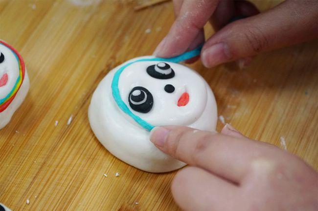 元宵节包汤圆简单几步做成冰墩墩难度不高发朋友圈火了