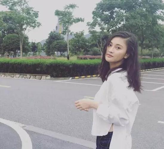 带大家扒一扒这些人的现状~~欧阳逸蕊陈薪璇常仕欣欧阳逸蕊匆匆那年