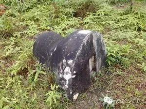 广西陆川客家人坟墓造型: 造型二: 造型三: 责任编辑