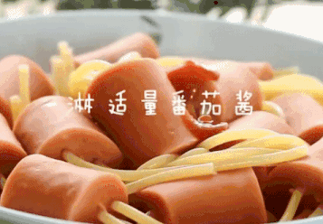 soogifgif动态图片,soogif出品美食火腿肠动图表情包下载 - 影视综艺