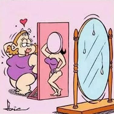 每次照镜子时,都想拿另一个替身挡住自己的身躯吗?